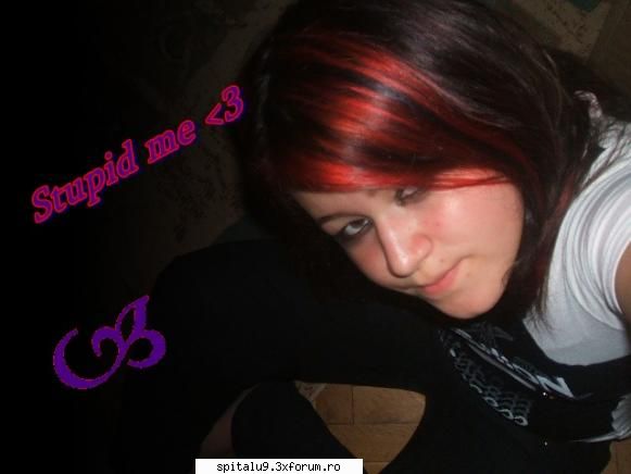 aseee. :rolleyes: amuh am suve roz. :-j
nu mai am rosu in cap. :rolleyes: 
(scuzati mecla de stupid